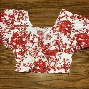 NWT beautiful size large midnight ski Floral Red and White Women's Top